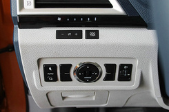 �ȁ��ϡ��ء�