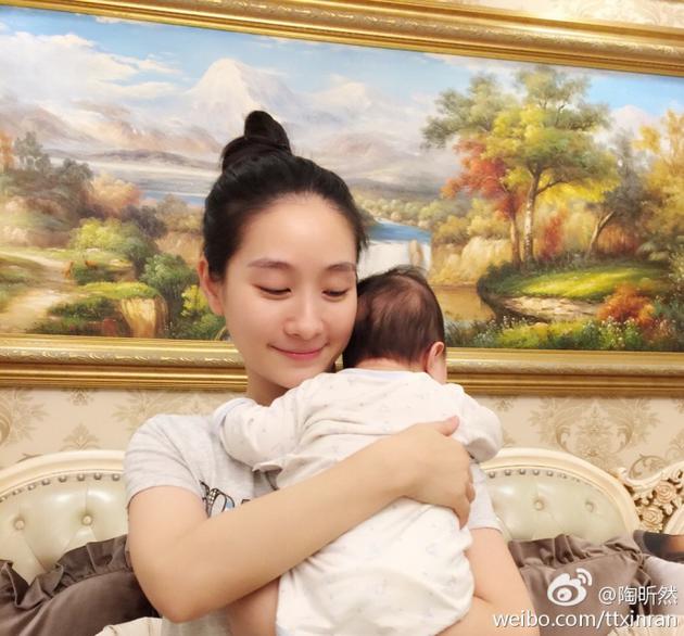 ���ȻŮ���M����