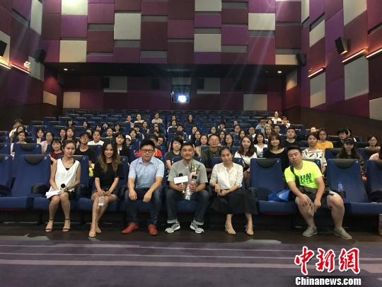 ����ʮ�����ɶ�·�݌�(d��o)�ݹ��³��Z��Ʊ��ȫ����ٛ(z��ng)