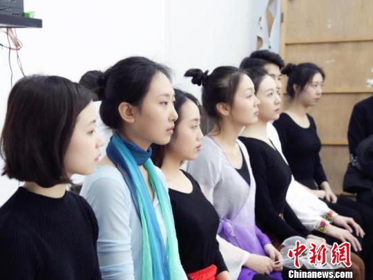 ��ýӰҕ��˔�(sh��)�����Ϻ�һ�W����ˇ��������