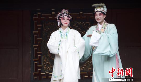 �Ӱ��Ц��ص�������������� �z