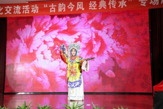 �����Ļ��������(d��ng)֮����퍽��L(f��ng)����(j��ng)����С�������Ŀ�ݳ��ڶ�վ�����