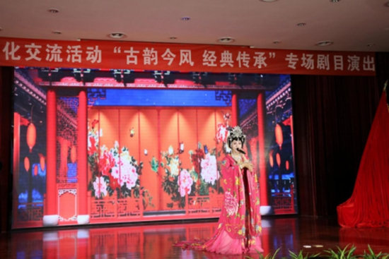 �����Ļ��������(d��ng)֮����퍽��L(f��ng)����(j��ng)����С�������Ŀ�ݳ��ڶ�վ�����