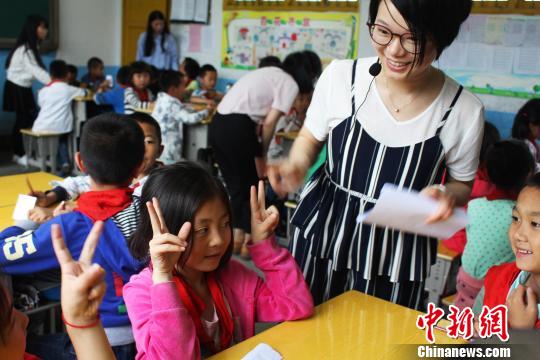 ����ɽ�^(q��)400�����؃�ͯϲ�I(l��ng)��(��i)�����Y