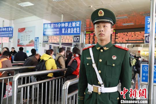 ���\���[���ˡ����侯�ٱ���(zh��)�ڴ_���ؼ��˵�ƽ��