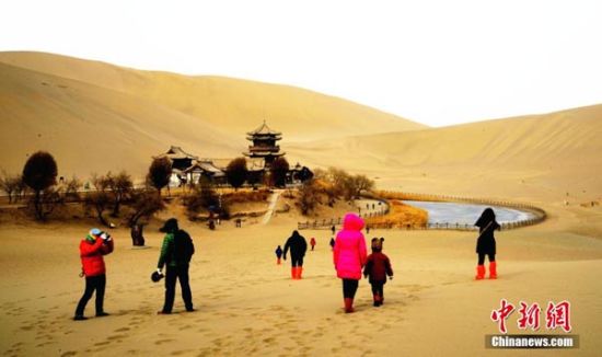 2��19���峿����ֵ�����һ�ć��H�������Ǹ��C�ػ�ӭ�������ο���