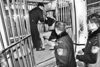 ����ه�����±��C ��ŭ��ɾ���զ�����T���M(j��n)��(l��i)��