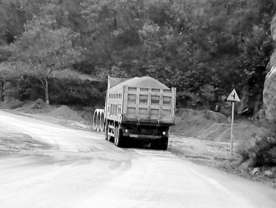 �e�ĵط����ڭh(hu��n)������(ji��n) �@���ʯ��æ�m���w�P(y��ng)