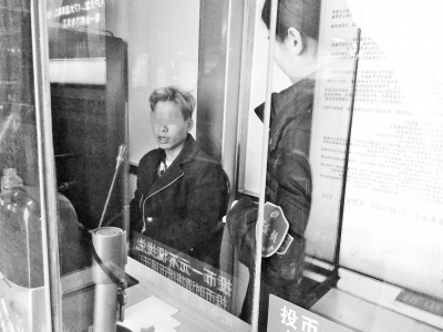 �����к���o(w��)�����TĦ�е����� ��Ů�ь���?j��ng)]��