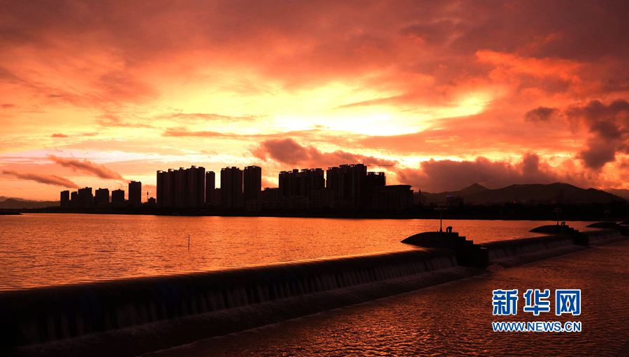 �������:��ˮ�{�� ���C֮��