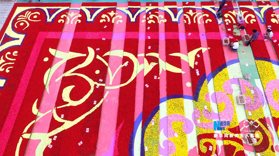 ����۳��:300�f(w��n)���r��������͡���̺��