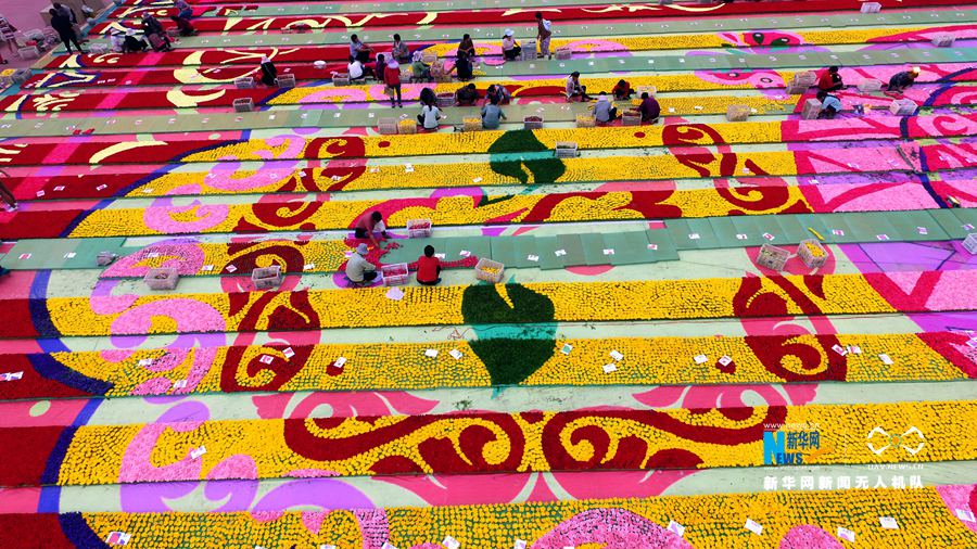 ����۳��:300�f(w��n)���r��������͡���̺��