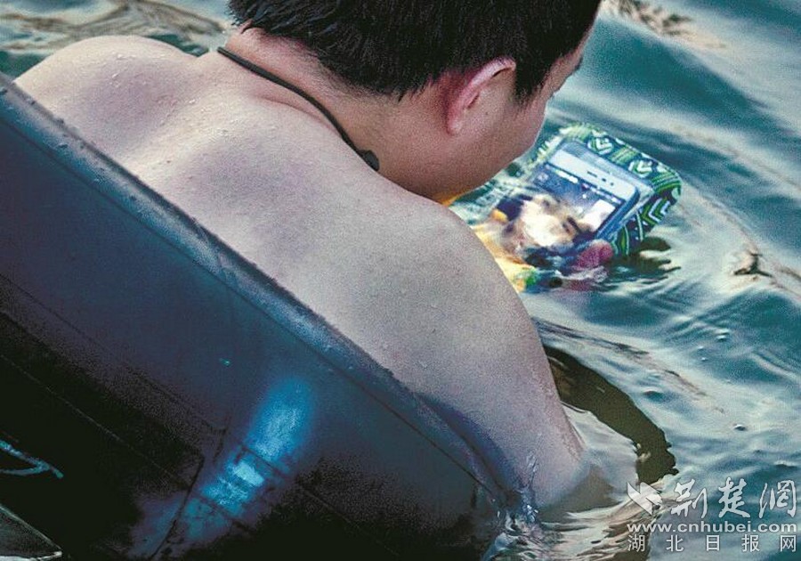 2017�Ї���(li��n)�W(w��ng)�j(lu��)�l(f��)չ?f��n)�r�y(t��ng)Ӌ����@ʾ������2017��6�����҇��W(w��ng)��Ҏ(gu��)ģ�_��7.51�|���֙C�W(w��ng)��Ҏ(gu��)ģ�_7.24�|���������֙C̫�^�������˂��������������y�����c���e�r�g������ԕ������R���վo�֙C�����֙C��ס����桱��ˮ�����˂�Ҳ��Ը�ӓu�@����(x��)�T���������c���������ˮ�Ϙ��@������һ�˱�һ���֙C�����ٻ��������������������H����Ӿ�����Lֻ��Լ����^���֙C�������]ע�⺢�ӵ�һĘ�o�Ρ� �D�飺�c�֙Cһͬ��������