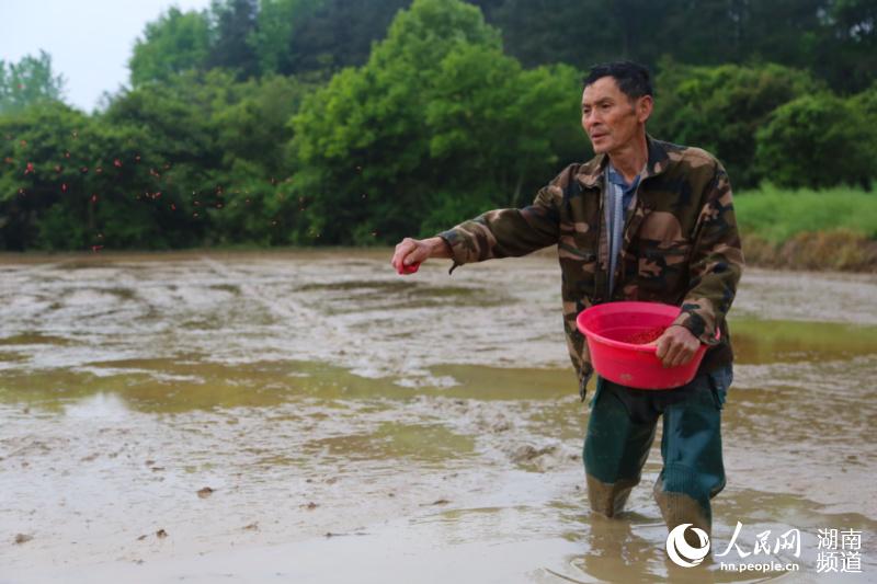 �r(n��ng)�������g���N��