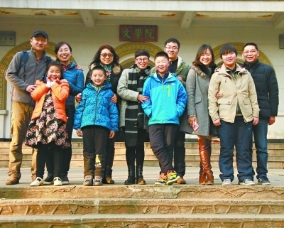 �M�D����Уͬ����8Ů�����I(y��)���(ji��n)��17��ە�(hu��)