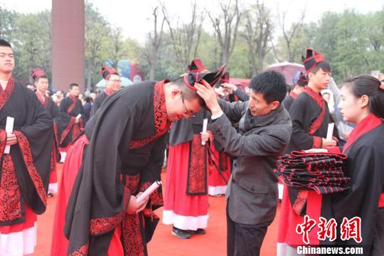 400���W���R�������h�Ǻ����Нhʽ���˶Y