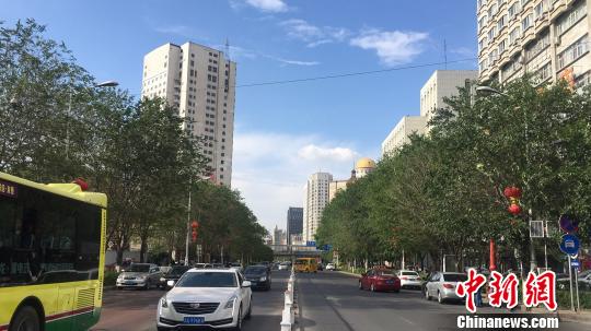 �߿����g�½����������m�ˑ�(y��ng)ԇ