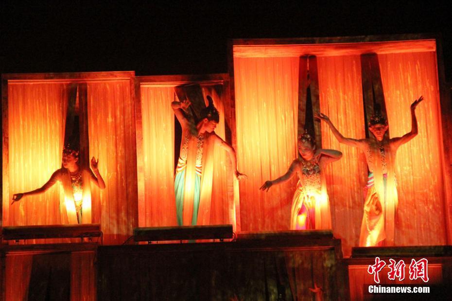 ����Ҋ�ػ͡���(sh��)������Խ���v���z·����