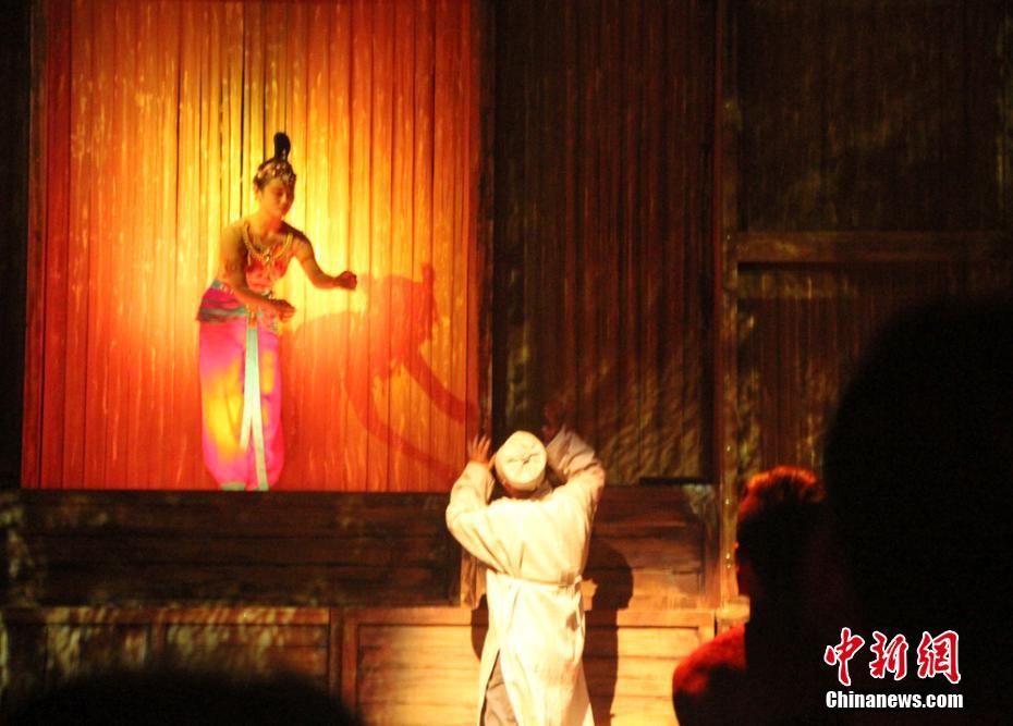 ����Ҋ�ػ͡���(sh��)������Խ���v���z·����