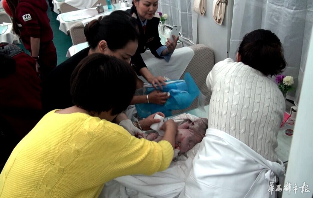 ����Ů܊�م�¶���S�鄢��