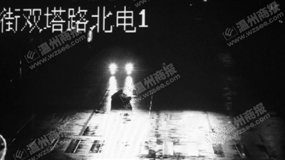 ܇���_��r(sh��)��һ��(du��)���������R·����������һ�˵��ء�