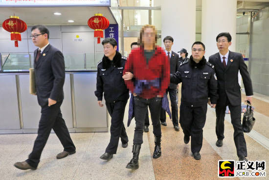 ��ĳ(��)�߳��C�����k���ˆT����,�ɞ�����Ϻ���������(j��ng)�񷵻؇����׵������ˆT��