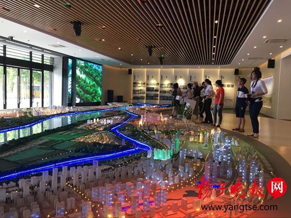 �������L�������������Ͼ�����ߺá����B(t��i)�l(f��)չ֮·��