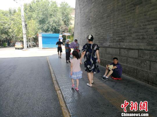 �D�����������ꎛ�̎�����������n �z