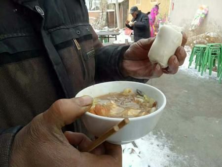 һ���һ���z�^�İ��º����Ά���