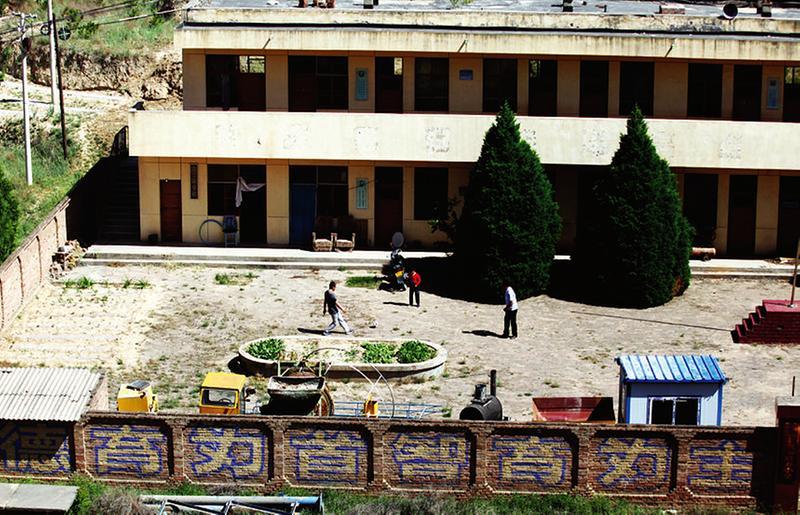 600ƽ���׵ČW(xu��)У��ֻ��һ��(g��)�W(xu��)���̓ɂ�(g��)�ώ�