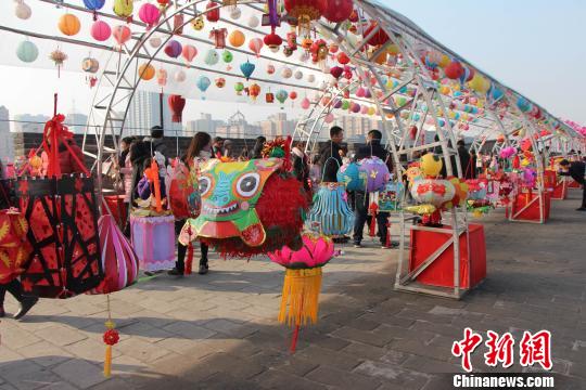 �D��С�W(xu��)���������Đ�(��i)�Ĺ��滨������÷�O�{ �z