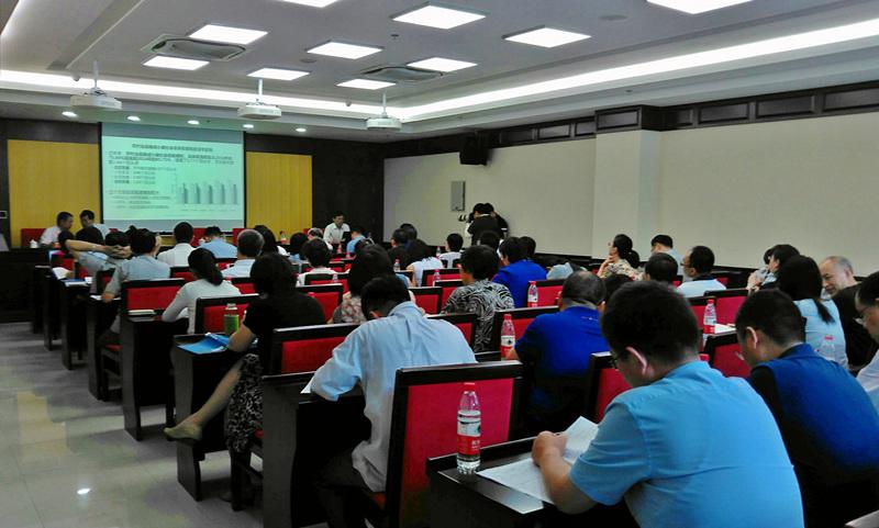 �c(di��n)���M(j��n)����һ�(y��)